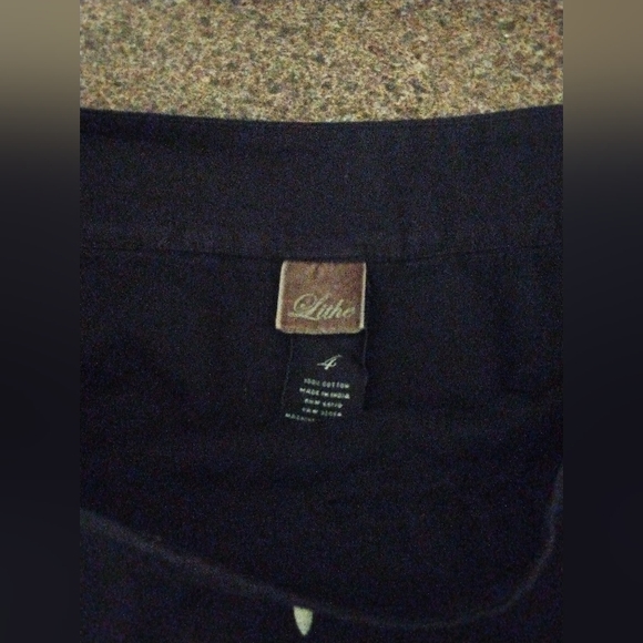 Lithe Black Embroidered Skirt. Size 4 - Picture 3 of 3